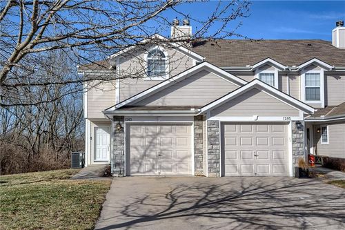 29a-1203 Nw Hidden Ridge Circle, Blue Springs, MO, 64015 | Card Image