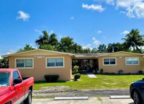 460 Cypress Ave, PAHOKEE, FL, 33476 | Card Image