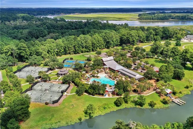 24 Carrier Blf, House other with 5 bedrooms, 5 bathrooms and null parking in Bluffton SC | Image 100