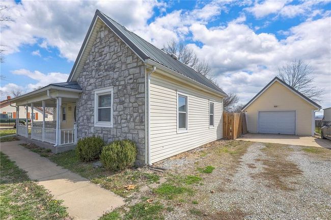311 Floyd Rd, House other with 3 bedrooms, 2 bathrooms and null parking in Orrick MO | Image 44