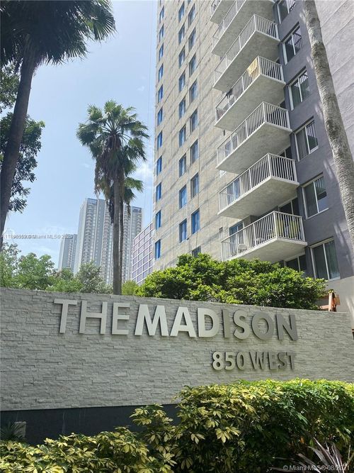 apt-505-800 N Miami Ave, Miami, FL, 33136-3518 | Card Image