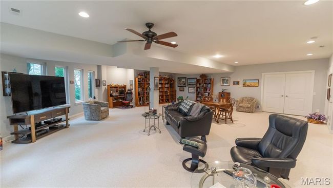 672 N High Post Rd, House other with 4 bedrooms, 3 bathrooms and 2 parking in Augusta MO | Image 34