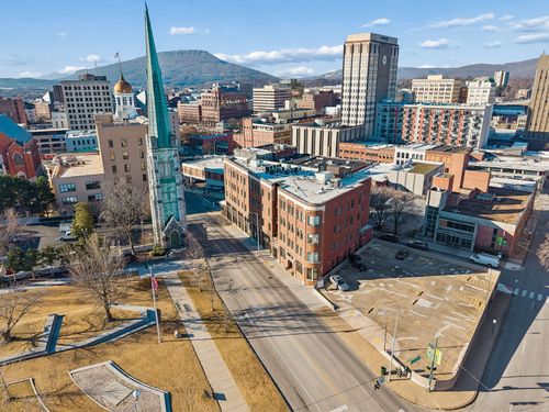 ste-303-707 Georgia Ave, CHATTANOOGA, TN, 37402-2021 | Card Image