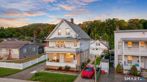 1-301 Roosevelt Dr, Derby, CT, 06418-1629 | Card Image