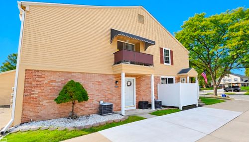 24162 Meadow Bridge Drive, Clinton Charter Township, MI, 48035 | Card Image