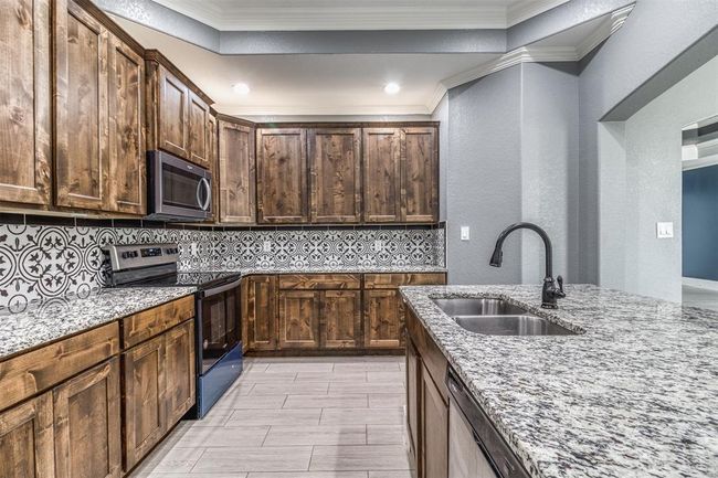 another angle of kitchen | Image 14