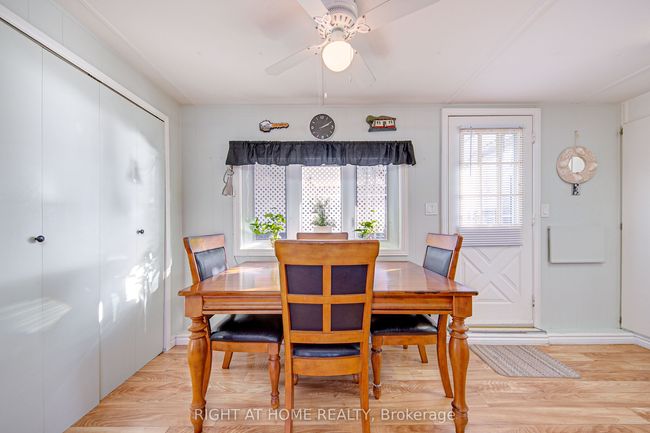 11 Locust Hill Dr, House other with 2 bedrooms, 1 bathrooms and 2 parking in Innisfil ON | Image 7
