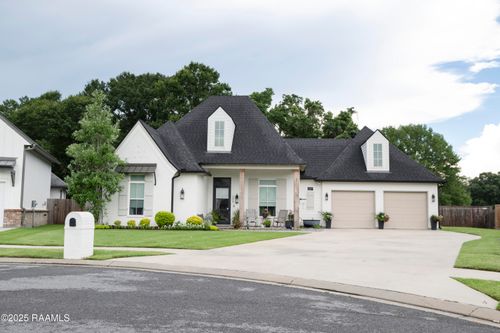 209 Burning Oaks Dr, Carencro, LA, 70520-5280 | Card Image