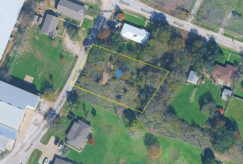 2130 Lucas Rd, Weatherford, TX, 76085-1674 | Card Image