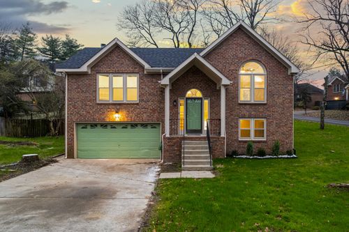 800 Carlisle Ct N, Nashville, TN, 37214-3977 | Card Image