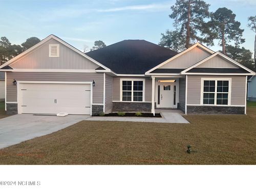 model-home-1306 Caracara Dr, New Bern, NC, 28560-6434 | Card Image