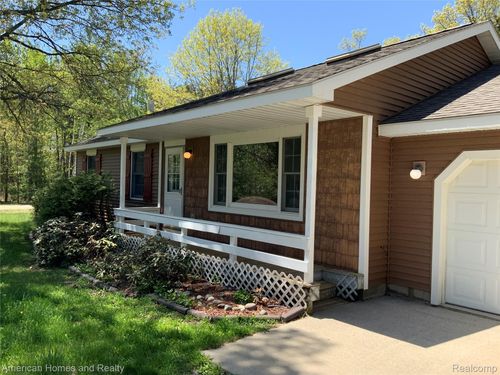7395 Crestwood Dr, Oscoda, MI, 48750-9472 | Card Image