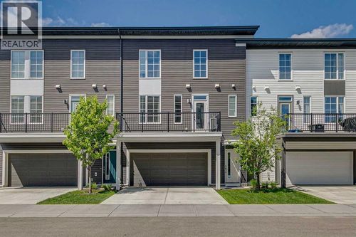 146 Walgrove Common Se, Calgary, AB, T2X2A9 | Card Image