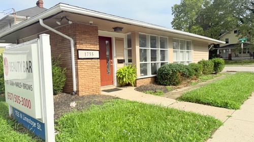 1755 N Limestone St, Springfield, OH, 45503-2653 | Card Image