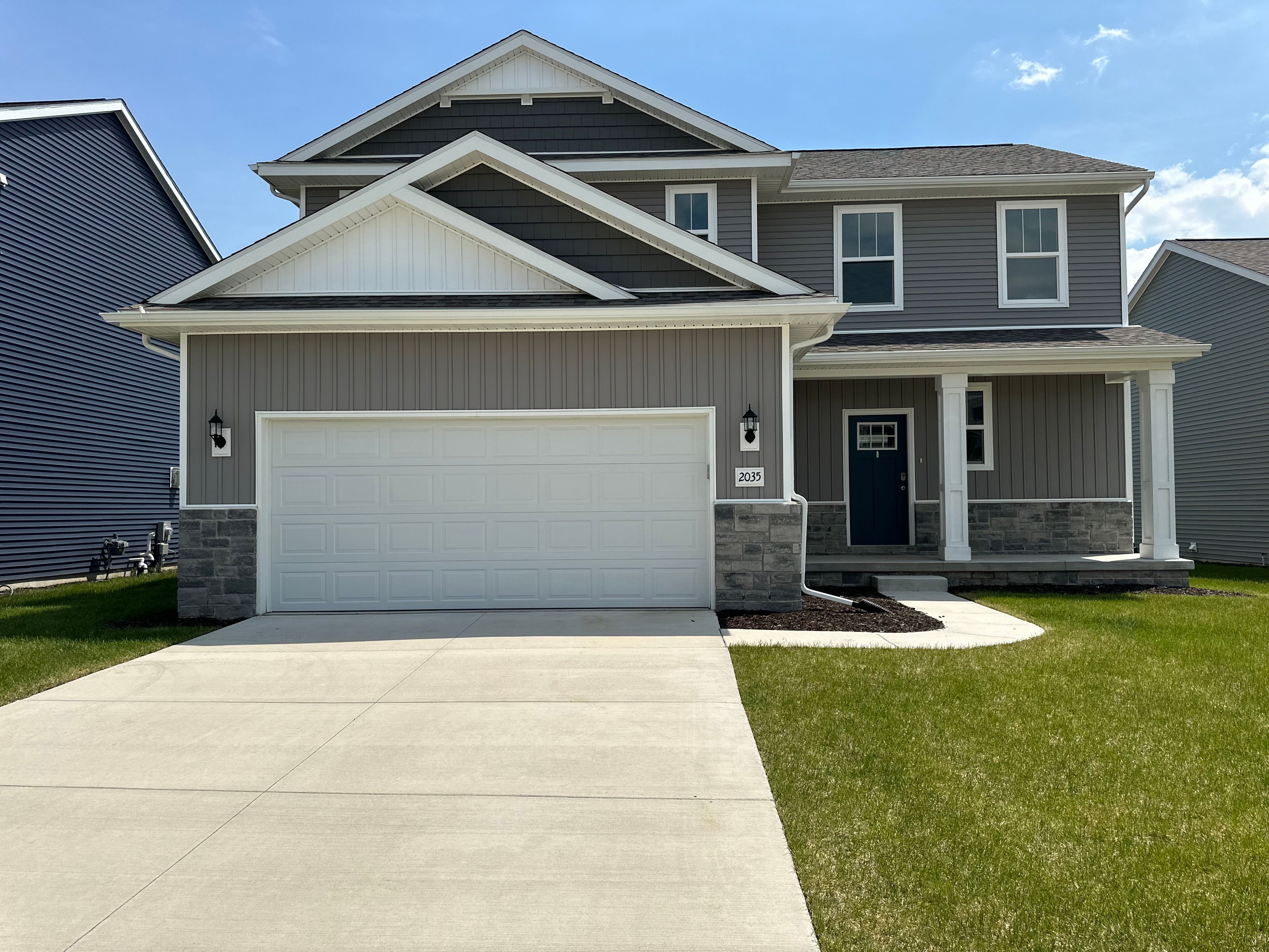 Steelwood Dr, Howell, MI 48843