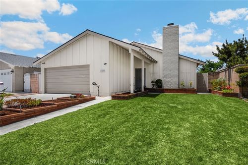 17203 Leslie Ave, Cerritos, CA, 90703-1040 | Card Image