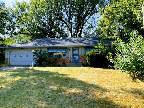 8420 Bobolink Dr, Machesney Park, IL, 61115-2617 | Card Image