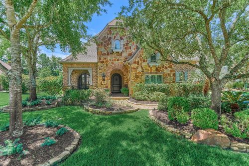 66 S Player Manor Cir, The Woodlands, TX, 77382-1807 | Card Image