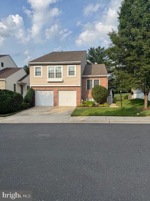 2418 Shadywood Cir, CROFTON, MD, 21114-1146 | Card Image