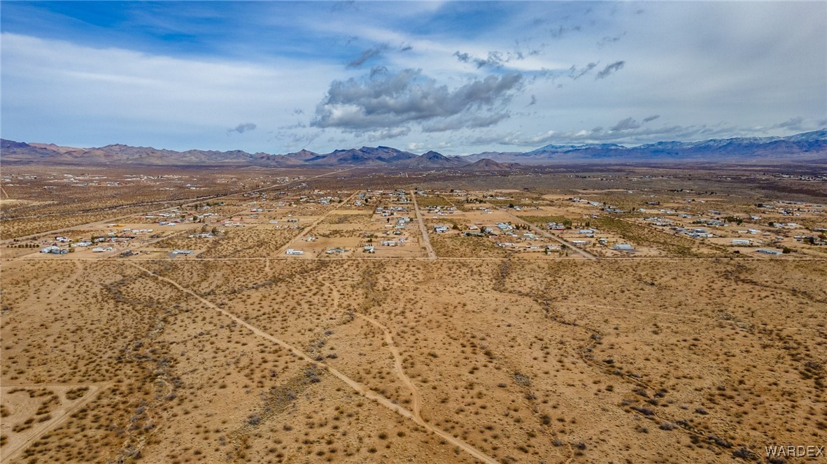 Land in Golden Valley 4