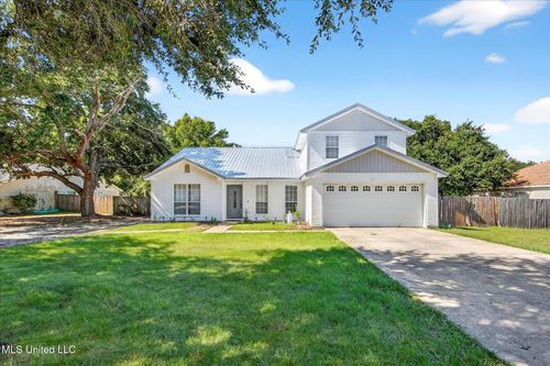 1210 Merritt Ln, Ocean Springs, MS, 39564-7315 | Card Image