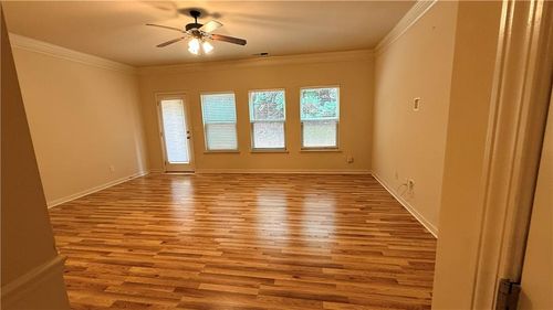 333 Knelston Oak Dr, Suwanee, GA, 30024-7298 | Card Image