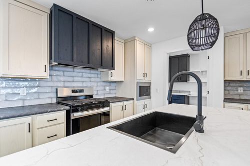 118 Division St, Sandstone, MN, 55072-5105 | Card Image