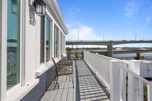 30 Bridge Street, Kittery, ME, 03904 | Card Image