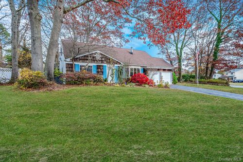 23 Dellmarie Ln, Nesconset, NY, 11767-1507 | Card Image