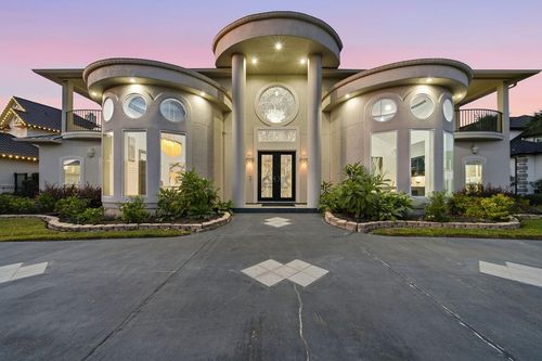 1907 Ray Shell Ct, Seabrook, TX, 77586-4586 | Card Image