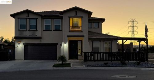 536 Aster St, Vacaville, CA, 95688-9054 | Card Image