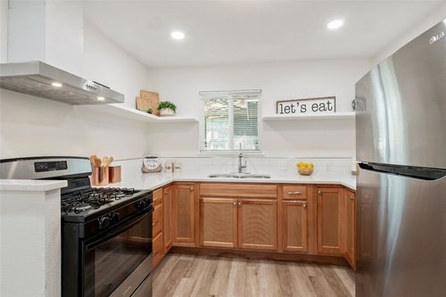 b-4913 Hawk Cv, Austin, TX, 78745-1825 | Card Image