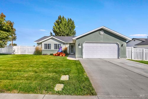 490 Silver Pheasant Ave, Twin Falls, ID, 83301-5665 | Card Image