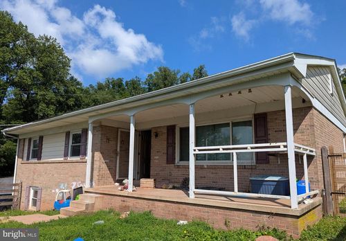 44 Chestnut St, ADAMSTOWN, PA, 19501 | Card Image