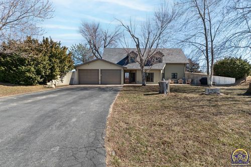 422 S Western St, Onaga, KS, 66521-9760 | Card Image