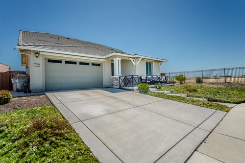 2000 Banks Place, Woodland, CA, 95776 | Card Image