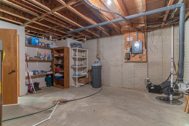 2912 W 4 Th St, Condo with 3 bedrooms, 2 bathrooms and null parking in Cedar Falls IA | Image 28