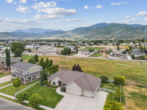146 E 550, Midway, UT, 84049 | Card Image