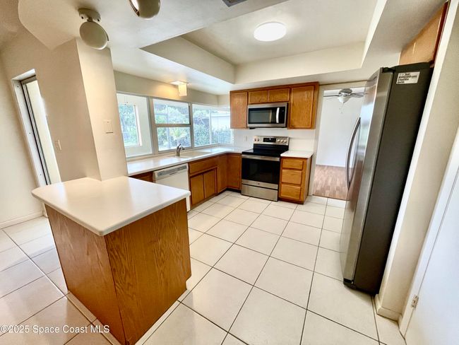 48 Country Club Rd, House other with 4 bedrooms, 2 bathrooms and null parking in Cocoa Beach FL | Image 19