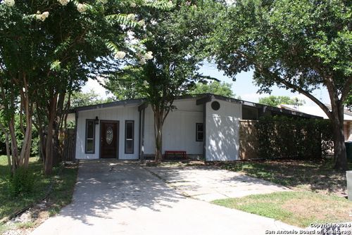 144 Lost Forest St, Live Oak, TX, 78233-2723 | Card Image
