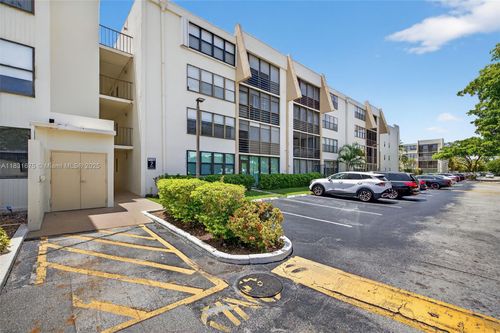 7-20381 Ne 30th Ave, Aventura, FL, 33180-1546 | Card Image