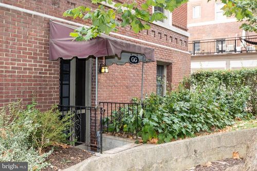 apt-gg-501 W University Pkwy, BALTIMORE, MD, 21210-3341 | Card Image