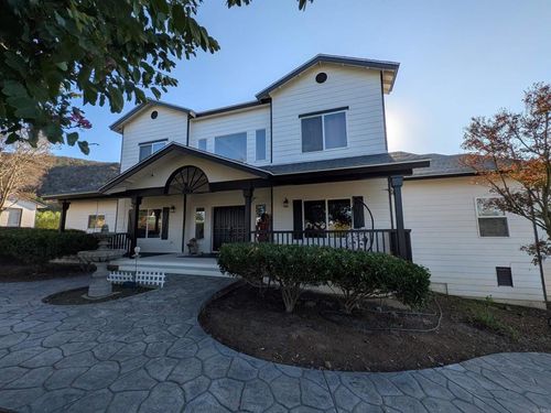 1925 Robinhood Rd, Vista, CA, 92084 | Card Image