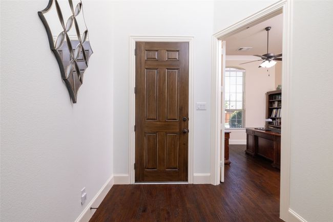 8213 Cholla Blvd, House other with 3 bedrooms, 4 bathrooms and null parking in Lantana TX | Image 4
