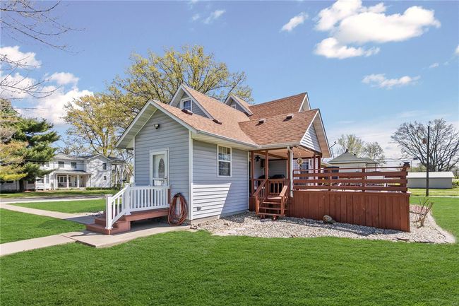 708 N Giddings Ave, House other with 3 bedrooms, 2 bathrooms and 2 parking in Jerseyville IL | Image 14