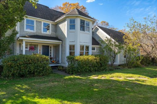 833 Shaw Mansion Rd, Waterbury Ctr, VT, 05677-8302 | Card Image