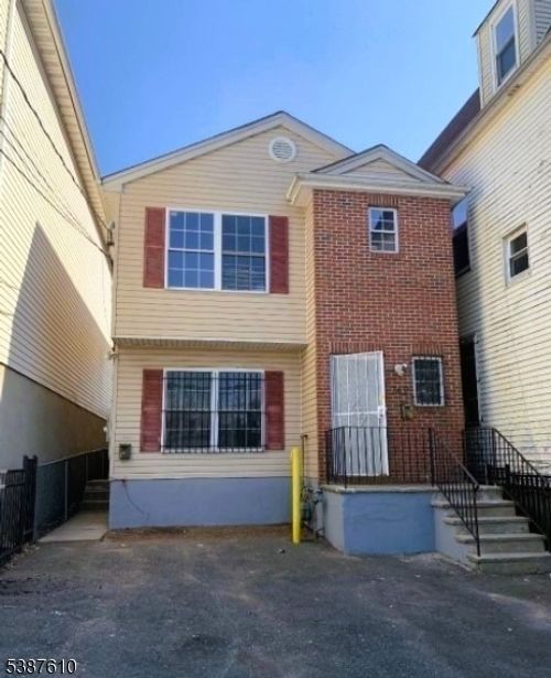 742 S 15th St, Newark, NJ, 07103-1460 | Card Image