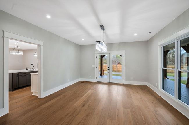 Formal Dining Room | Image 13