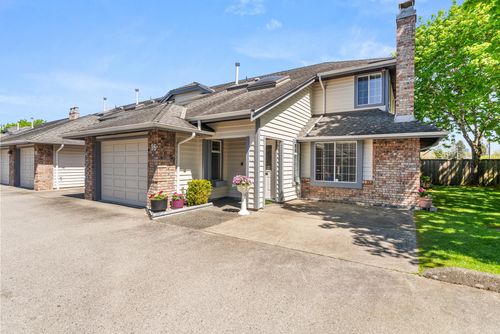 16-4411 Williams Rd, Richmond, BC, V7E6B6 | Card Image