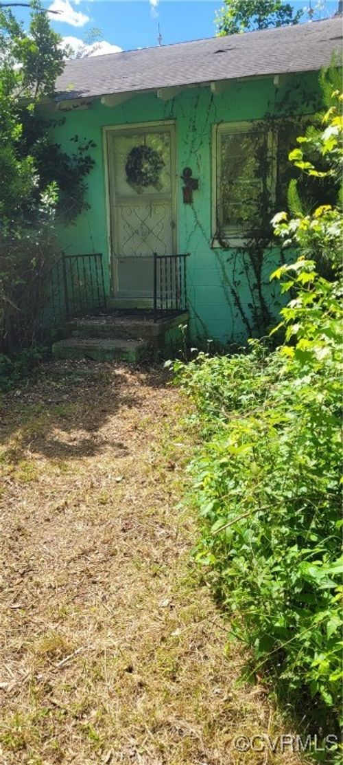 368 Greenbriar Rd, Walkerton, VA, 23177-4033 | Card Image